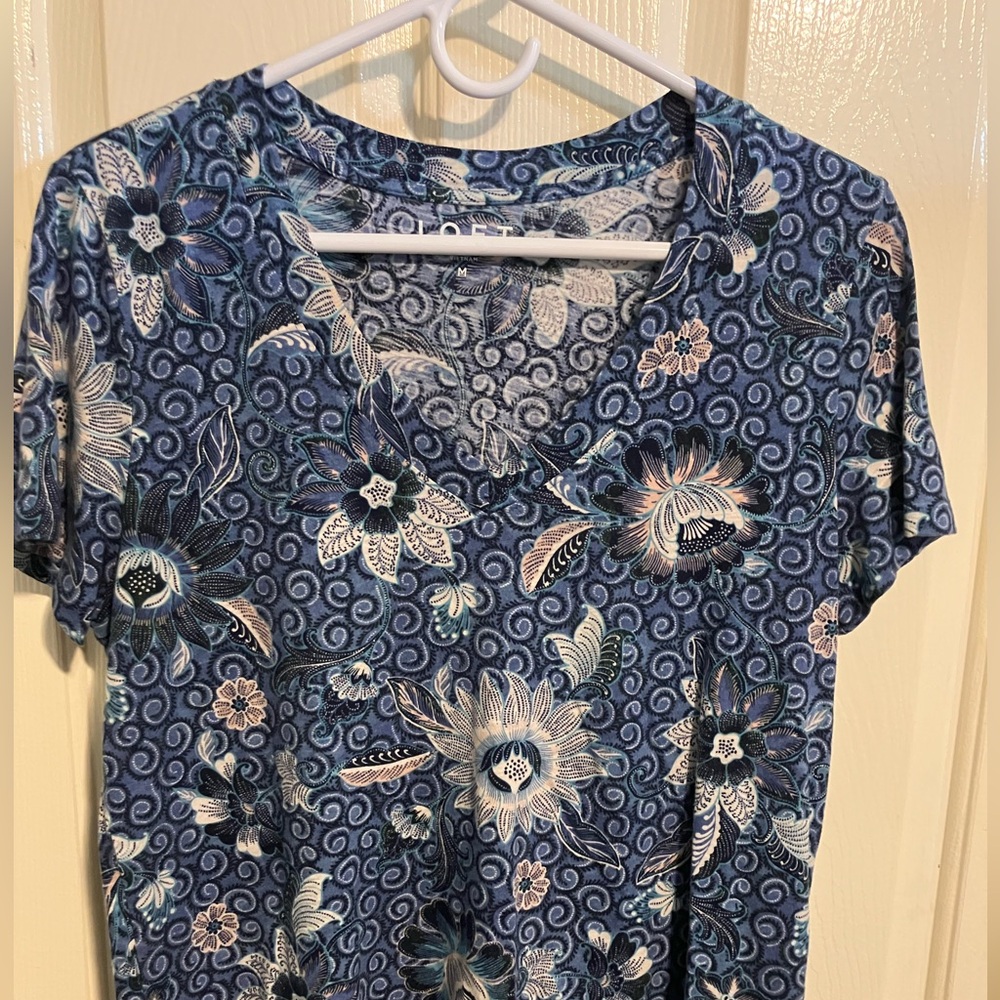 LOFT Blue Floral Short Sleeve Top